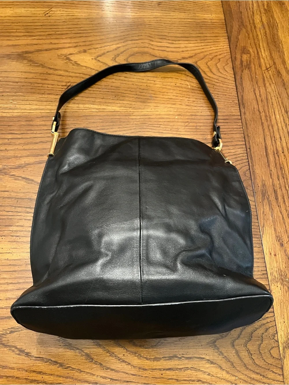 Louise Et Cie Leather Bucket bag with bow tie
